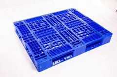 塑料托盤長期暴漏會不會受潮？